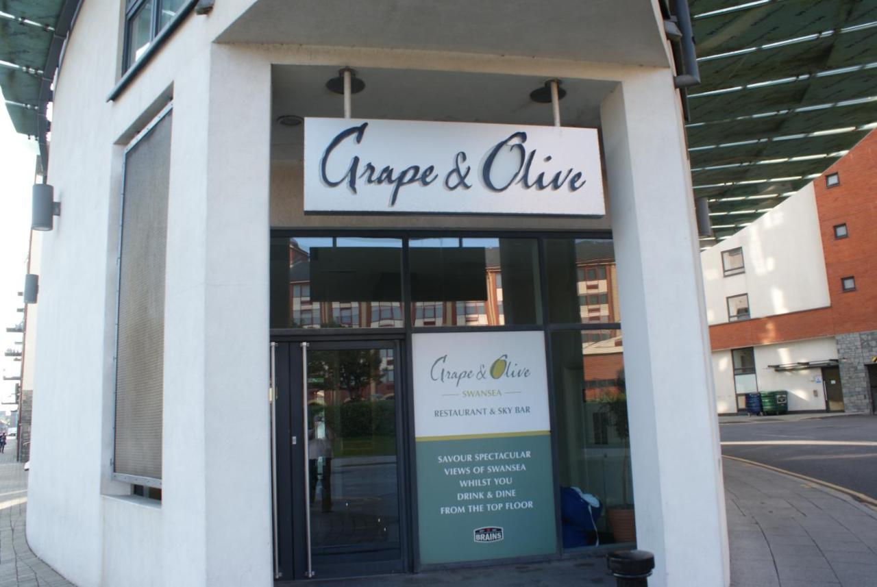 Coastal City Rooms - Waterfront Swansea Exterior foto